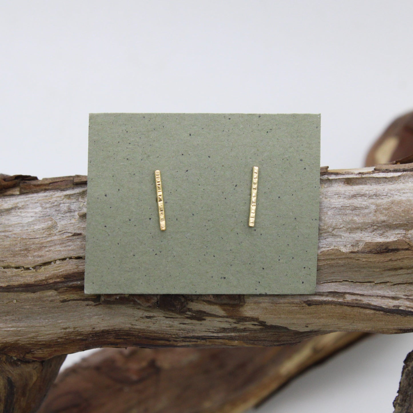 staple studs